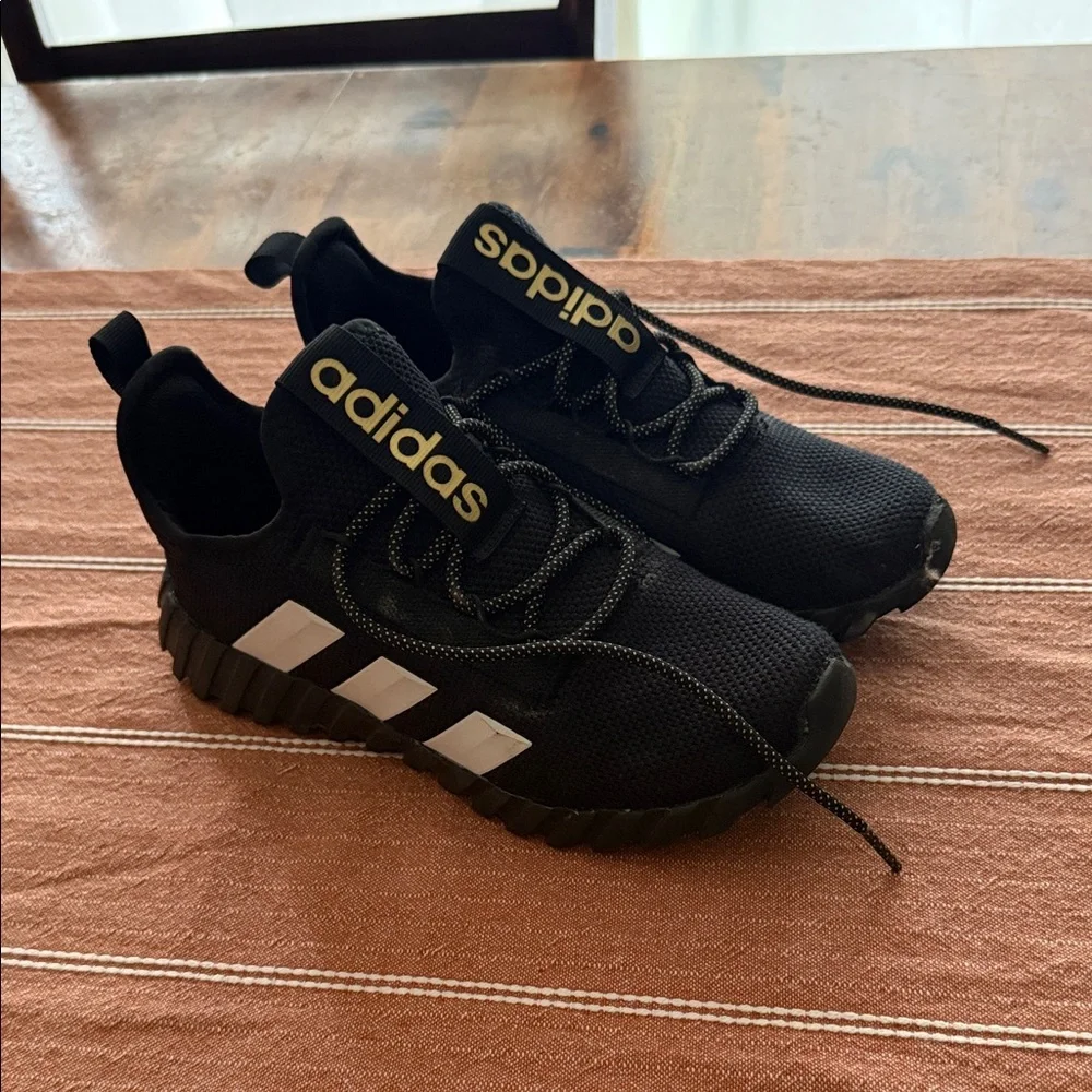Adidas Kids Black and White Sneakers - Picture 1 of 1